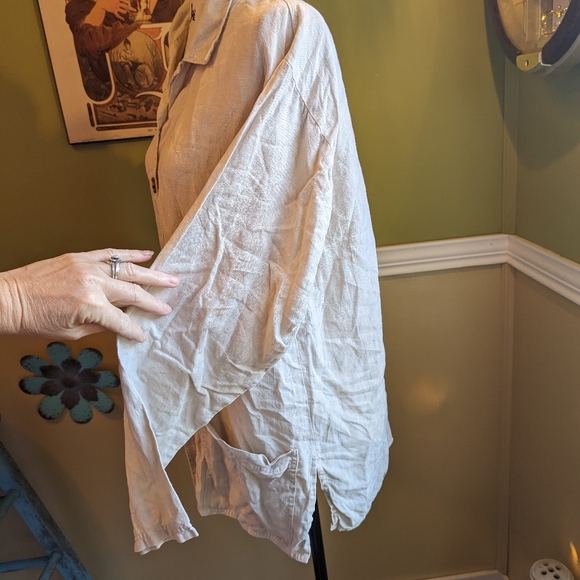 Vintage Basement USA linen top - Picture 4 of 8